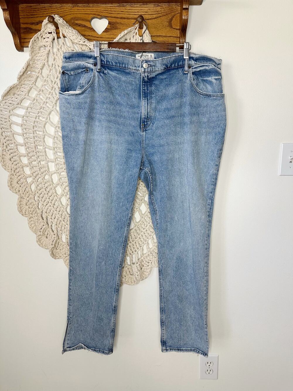 Abercrombie & Fitch The 90s Straight Ultra High Rise Curve Love Size 22